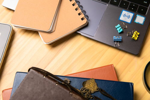 商务摄影中的办公用品 备忘录与专业形象的完美融合